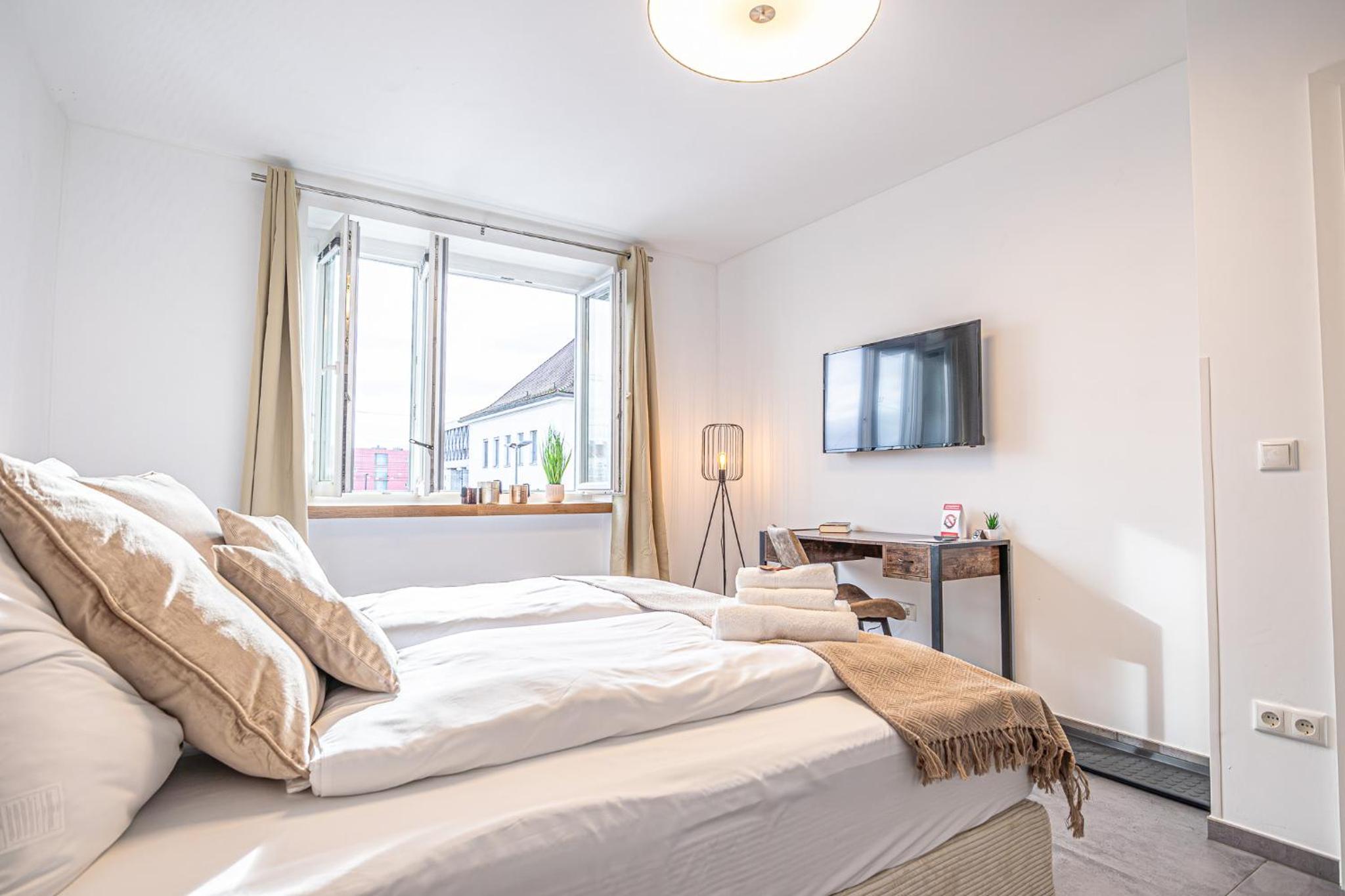 Elegant & Air condition 5BR - By The Danube River