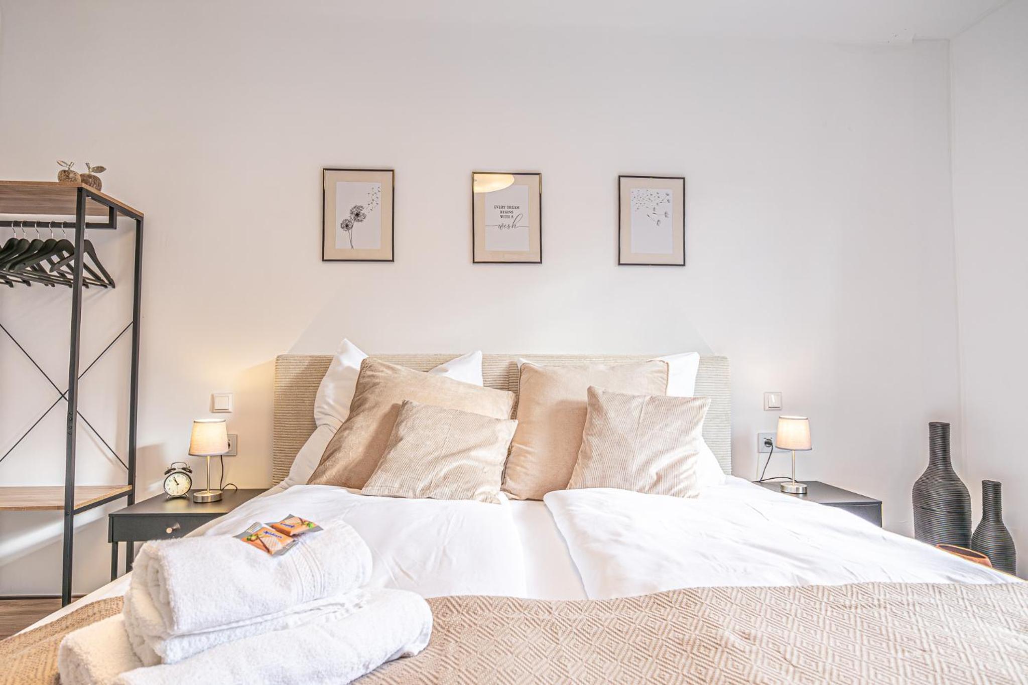 Elegant & Air condition 5BR - By The Danube River
