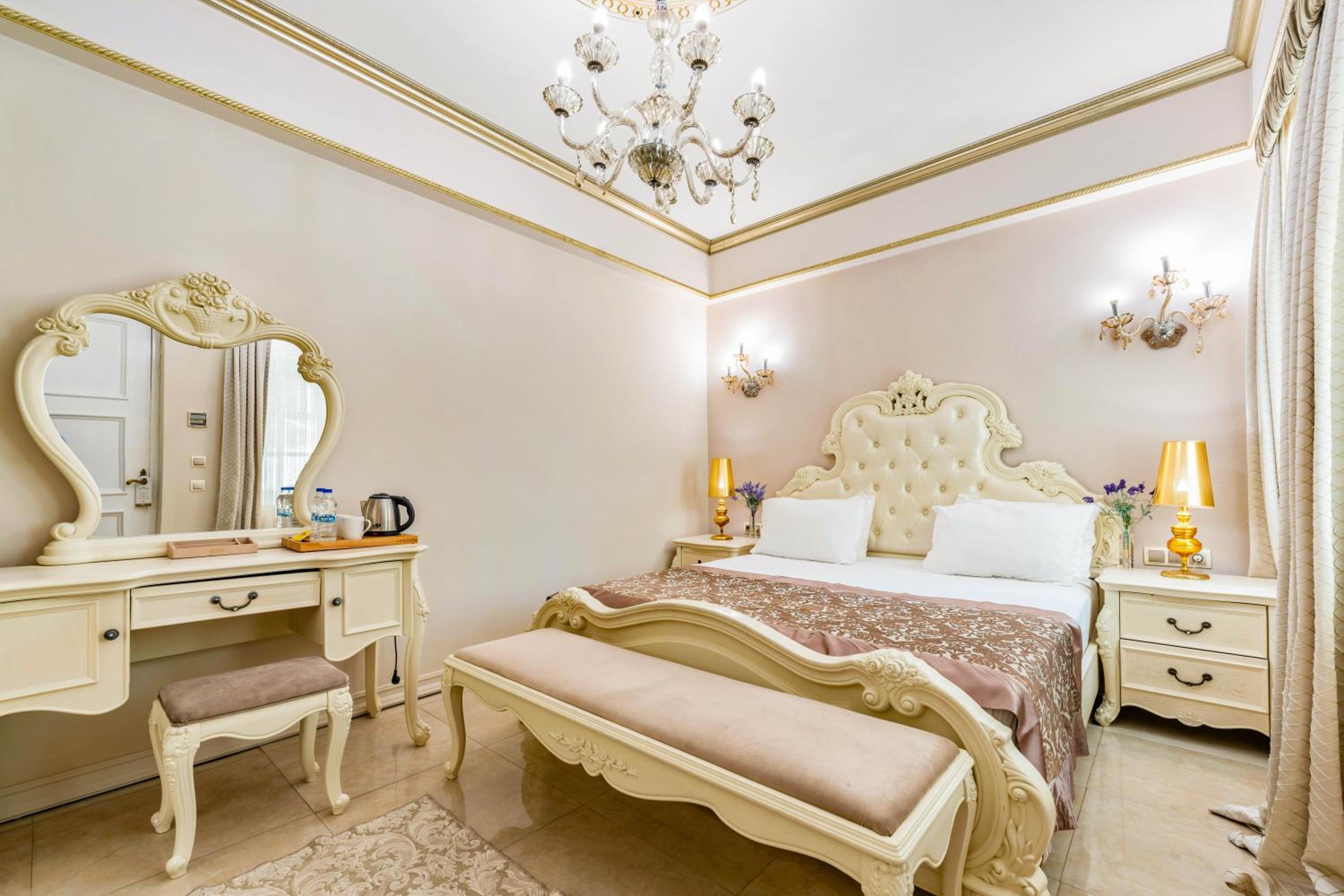 Elegance East Hotel - Image 86