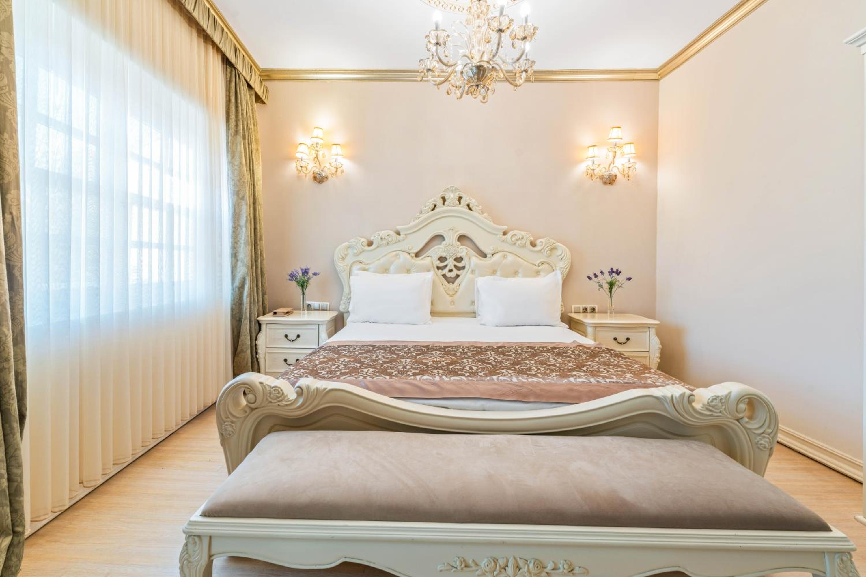 Elegance East Hotel - Image 91