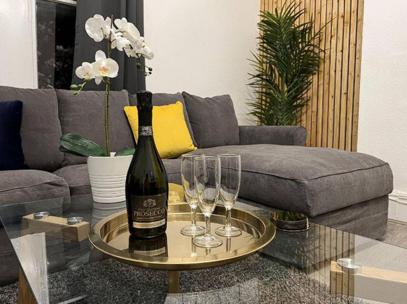 Cosy Osborne with Free Parking by Prescott Apartments