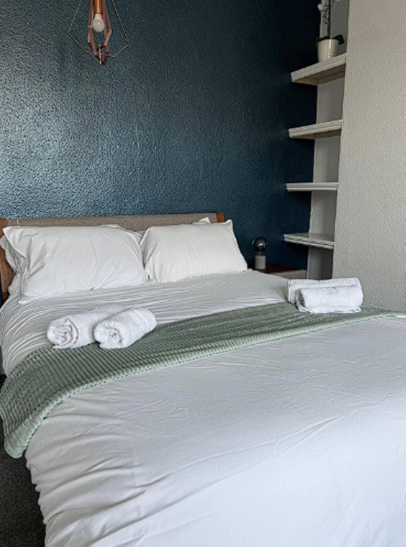 Cosy Osborne with Free Parking by Prescott Apartments