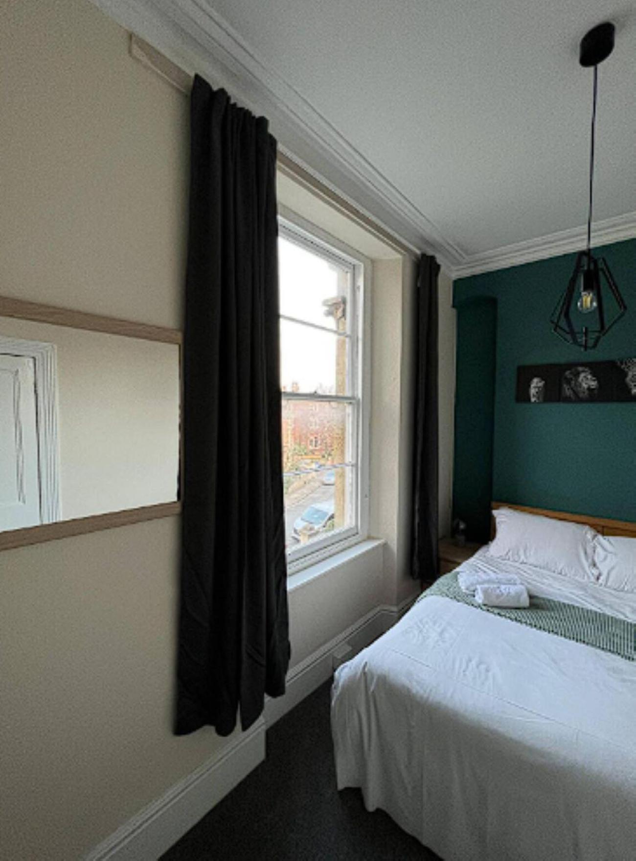 Cosy Osborne with Free Parking by Prescott Apartments