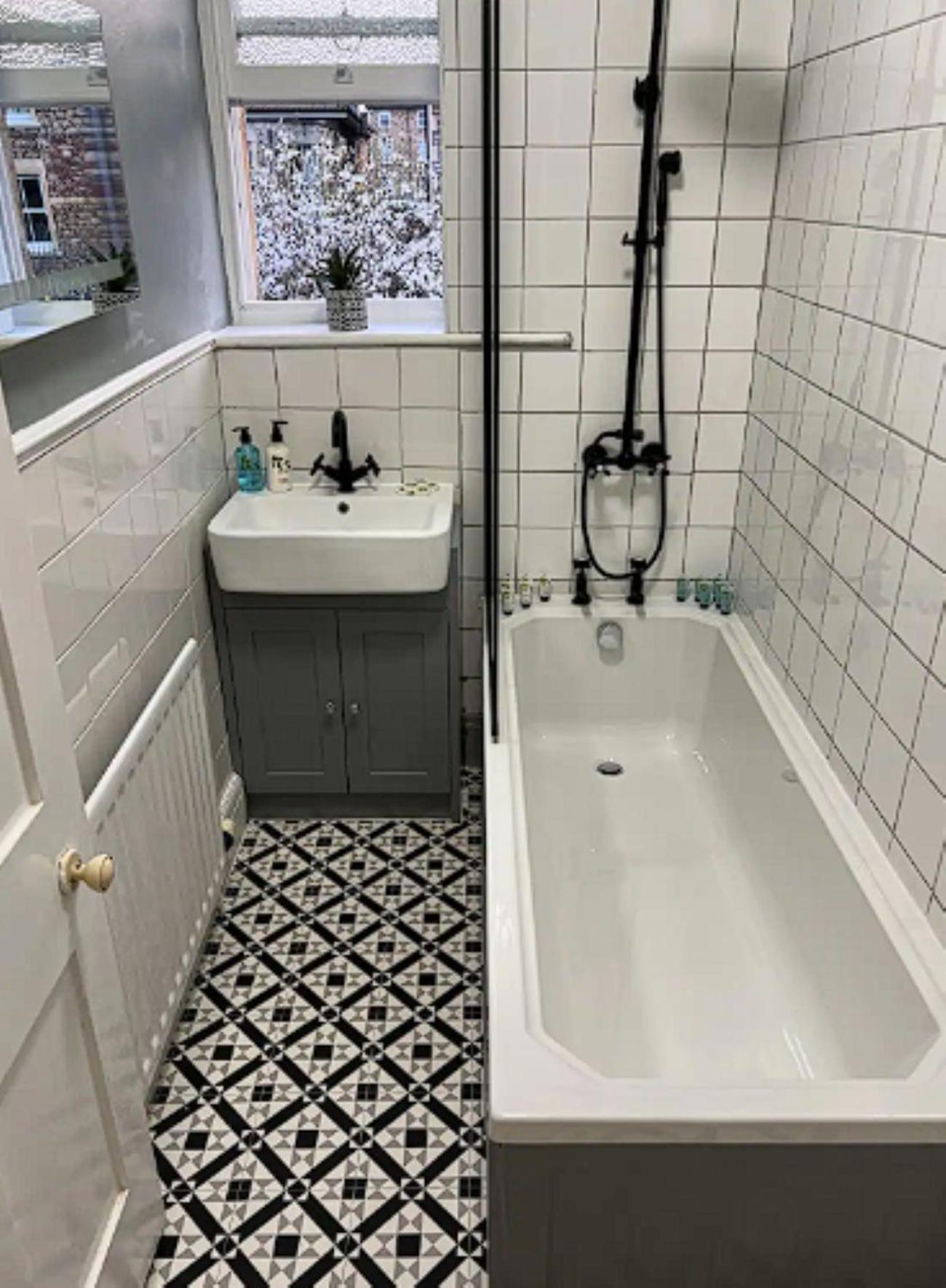 Cosy Osborne with Free Parking by Prescott Apartments