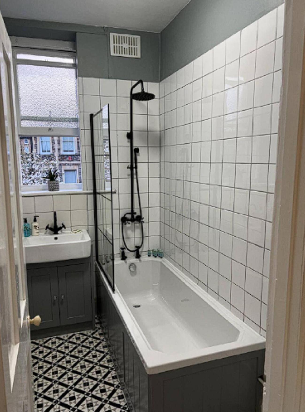 Cosy Osborne with Free Parking by Prescott Apartments