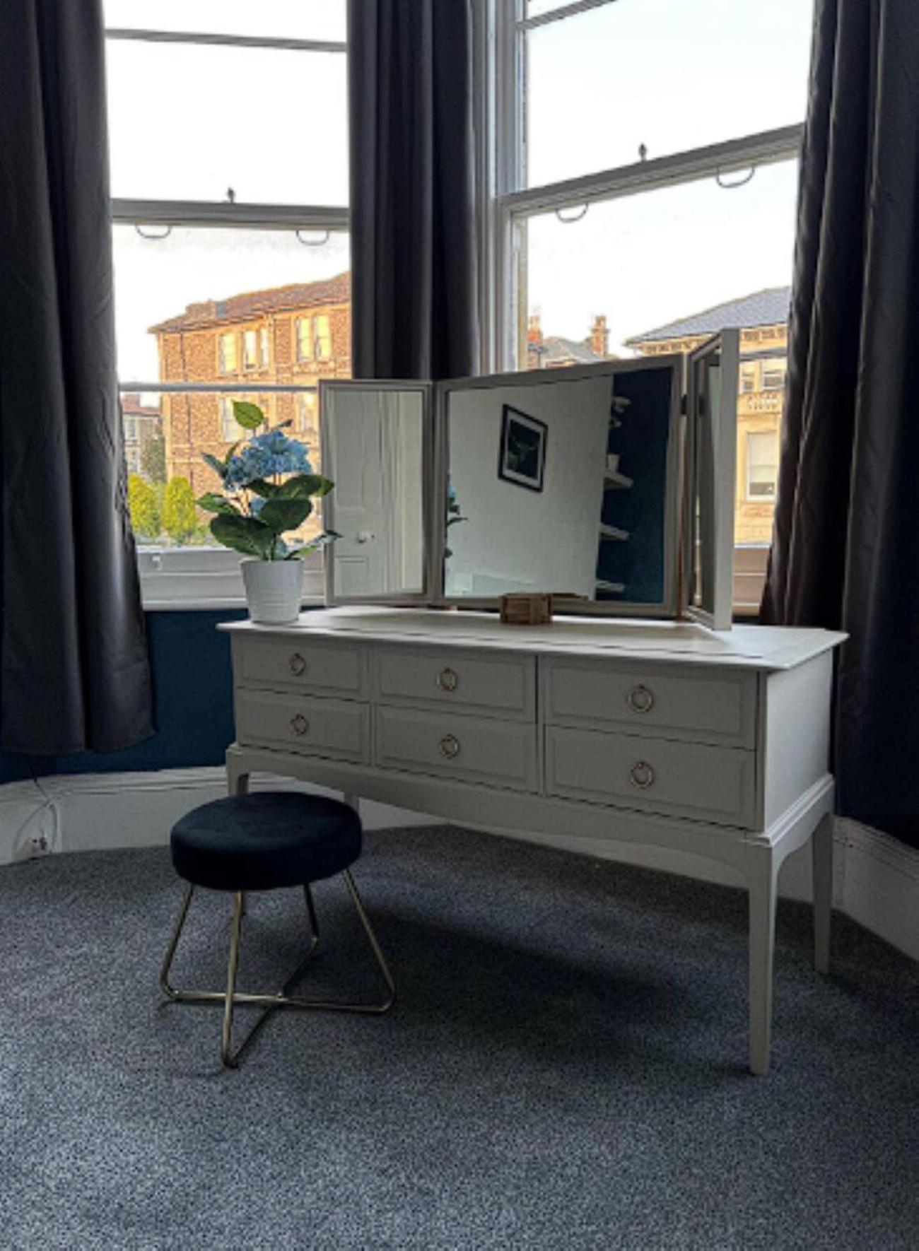Cosy Osborne with Free Parking by Prescott Apartments