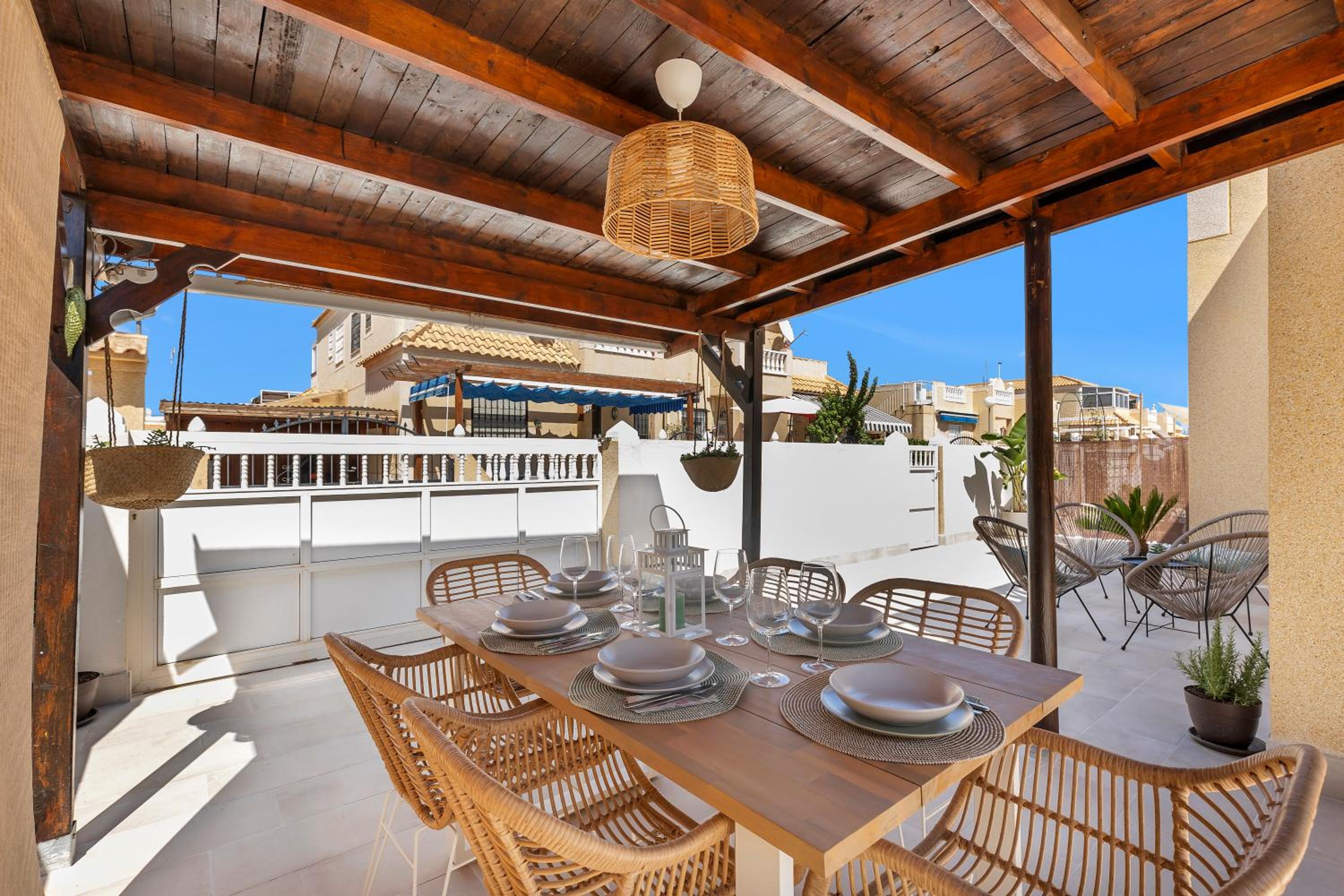 Bungalow Dolce Vita con piscina comunitaria en Torrevieja