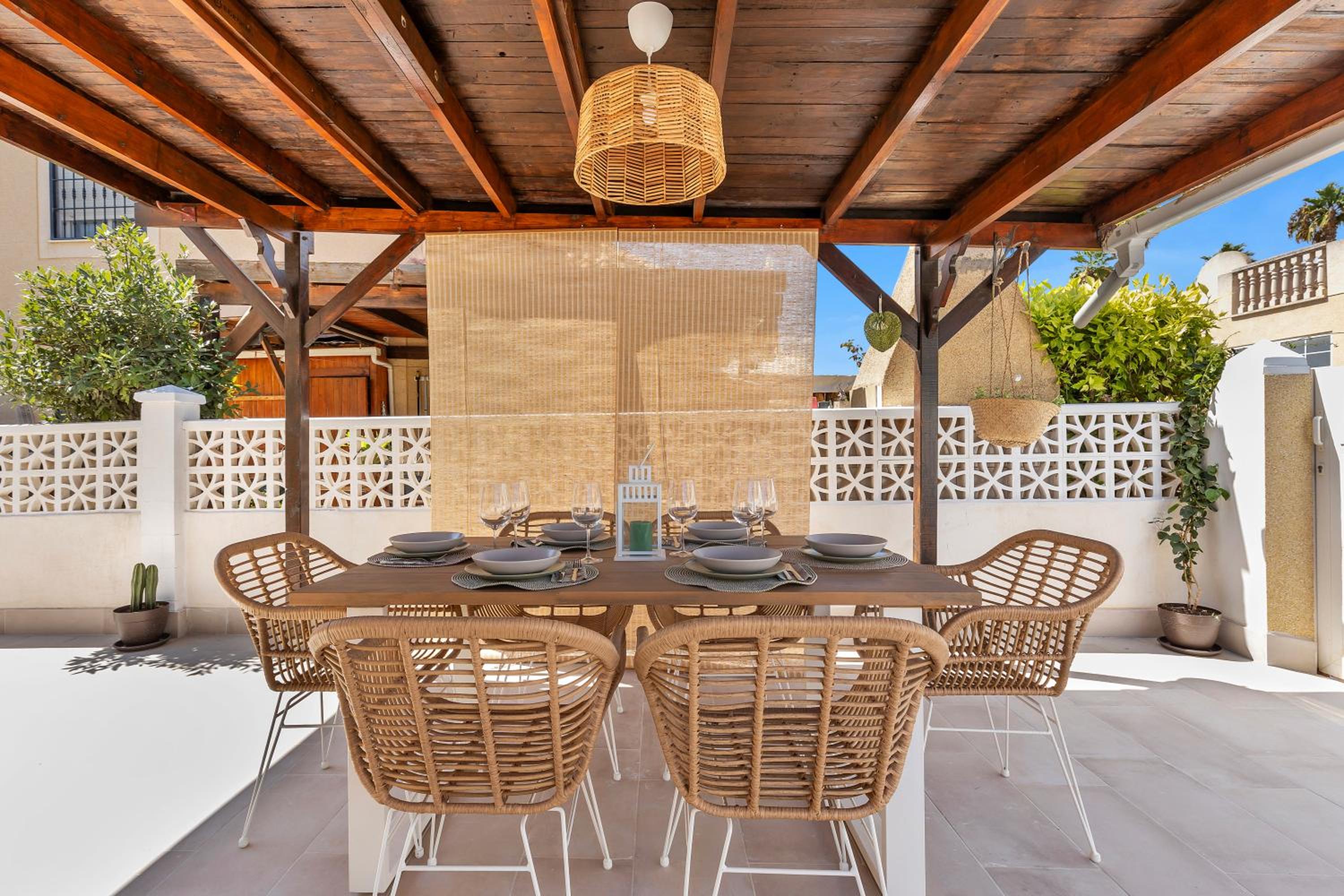 Bungalow Dolce Vita con piscina comunitaria en Torrevieja