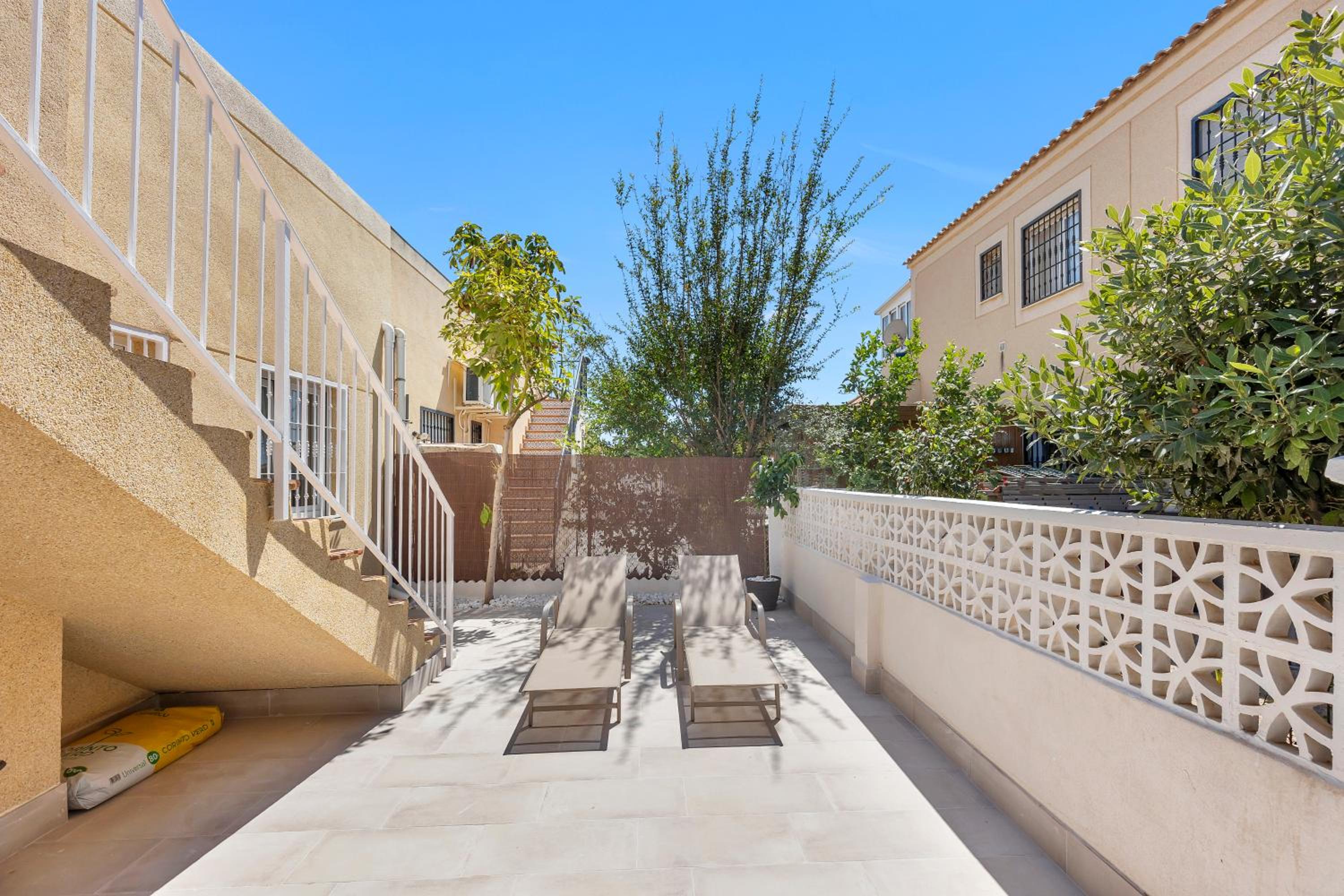 Bungalow Dolce Vita con piscina comunitaria en Torrevieja