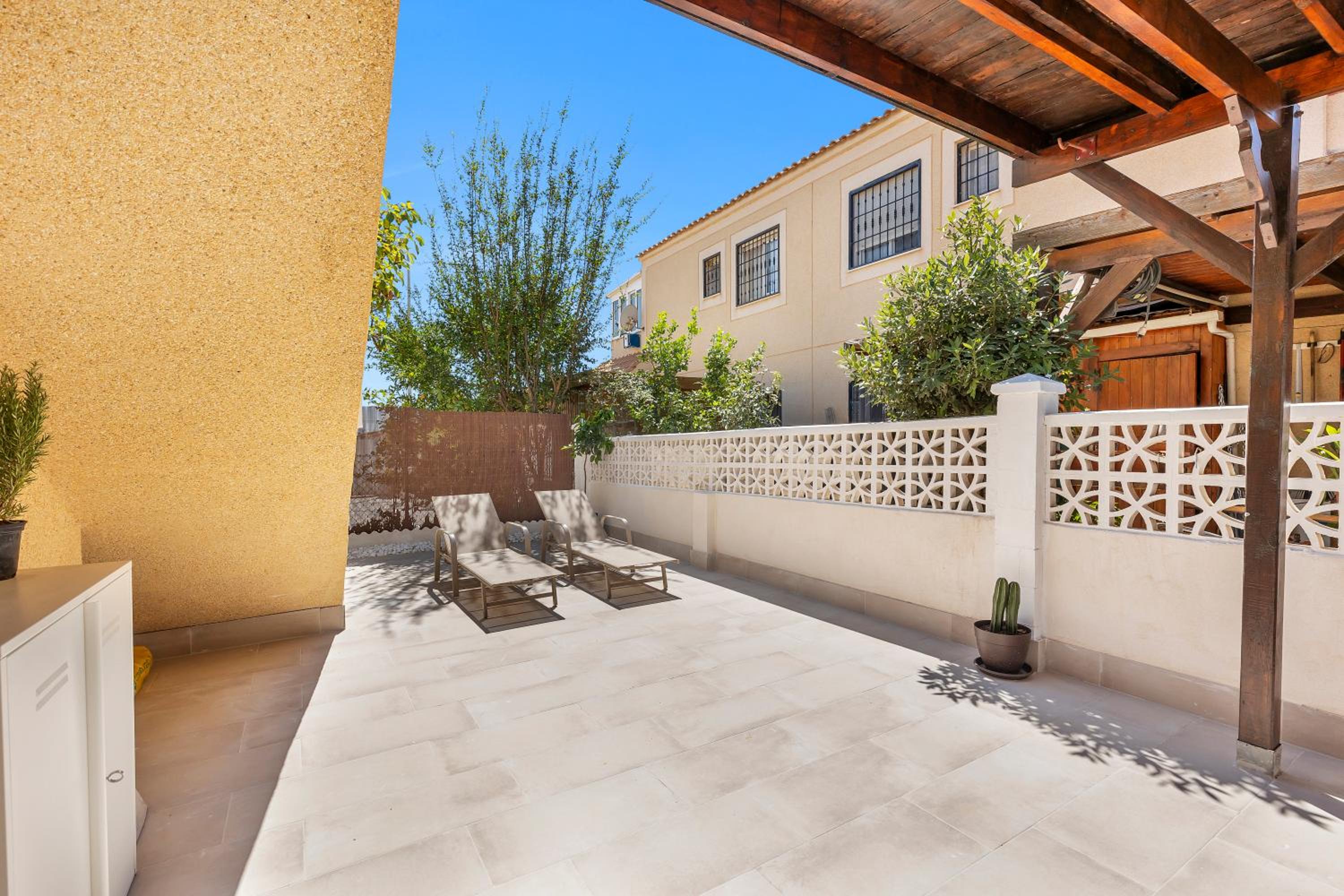 Bungalow Dolce Vita con piscina comunitaria en Torrevieja