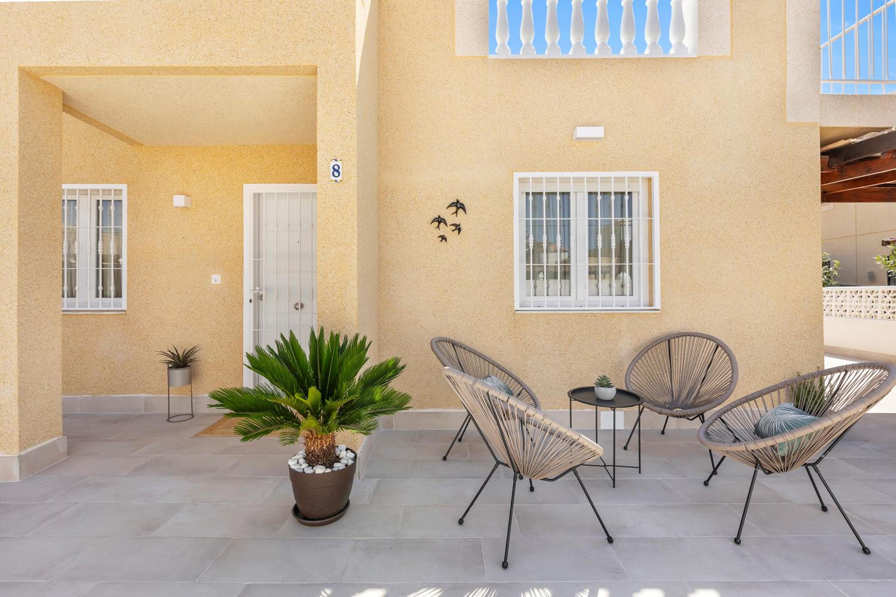 Bungalow Dolce Vita con piscina comunitaria en Torrevieja