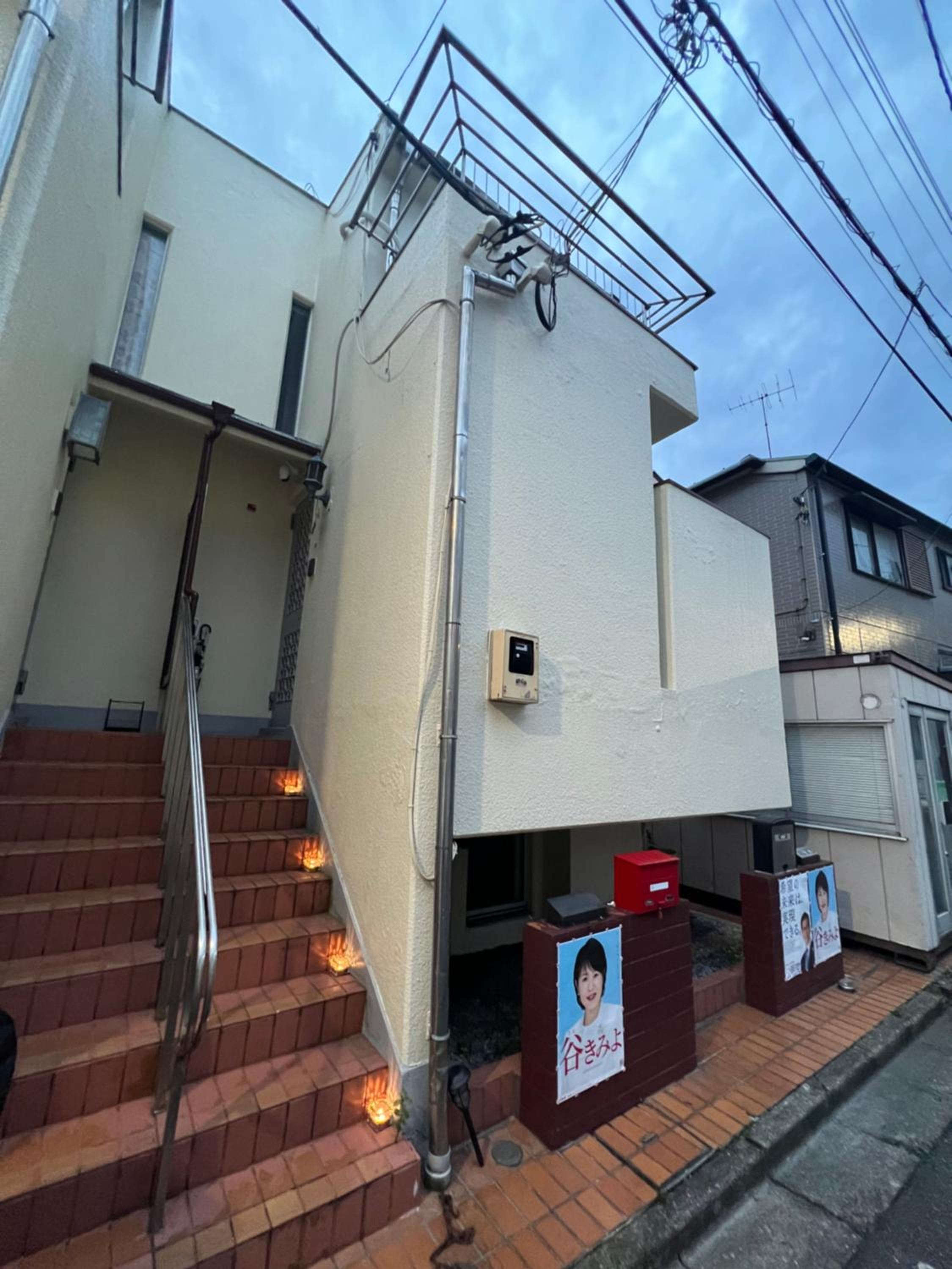 Ikebukuro 1 stop 2 min Designer Entire House 3BR up to 8 guests 3 min to Convenience Store