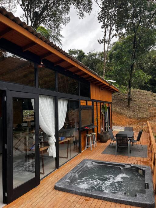 Sítio São Pedro de Alcântara com Spa Sauna