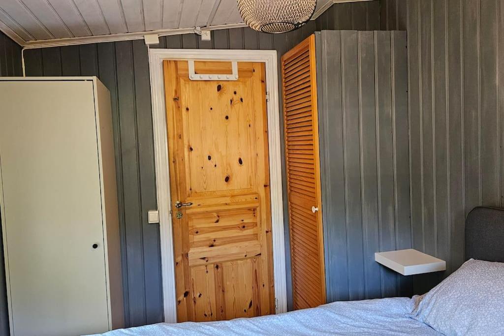 Vätterns Pärla - modernt sjönära hus nära Vadstena view 3