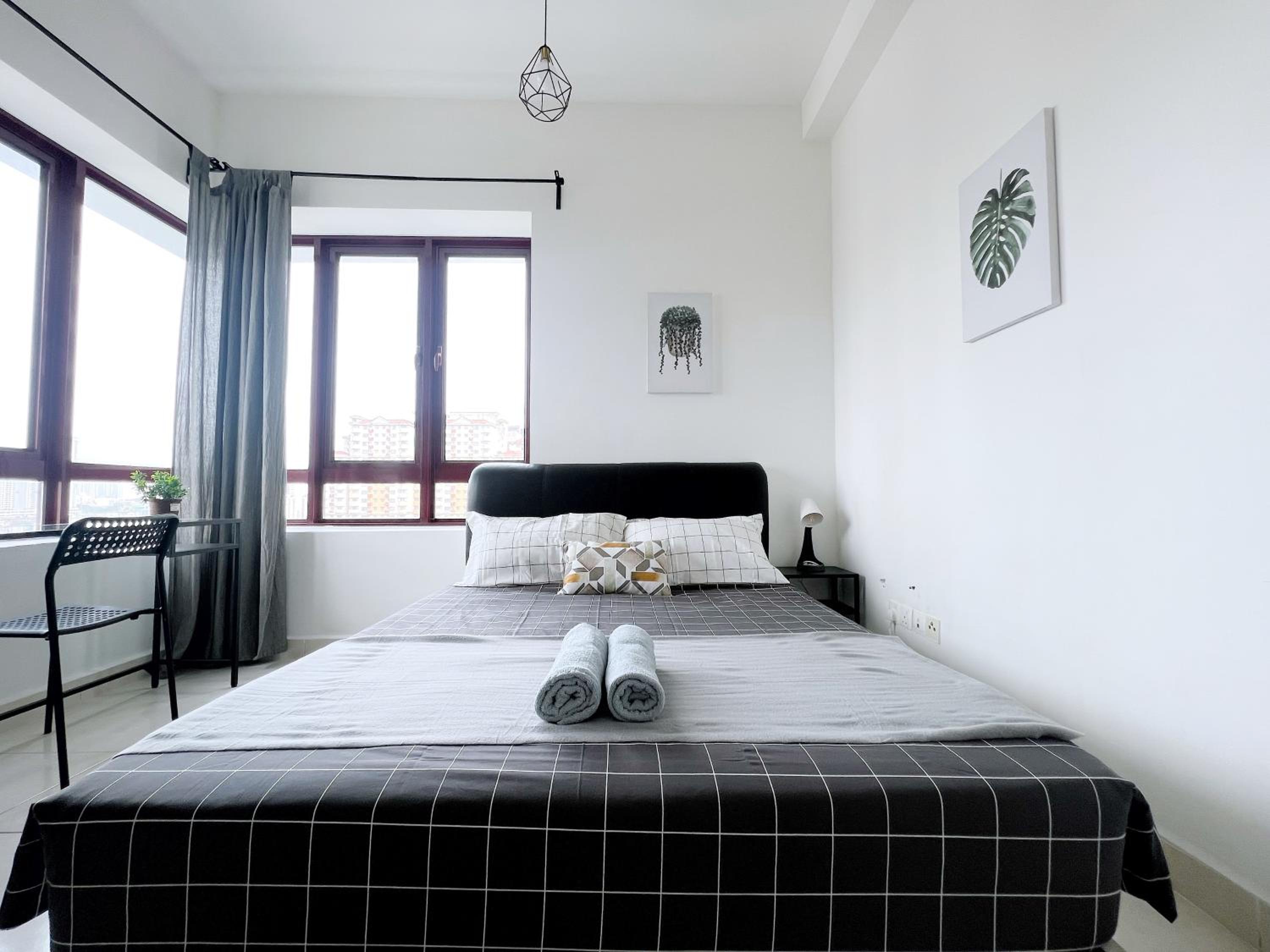 Rafflesia KL Big Family 3BR Condo Near LRT