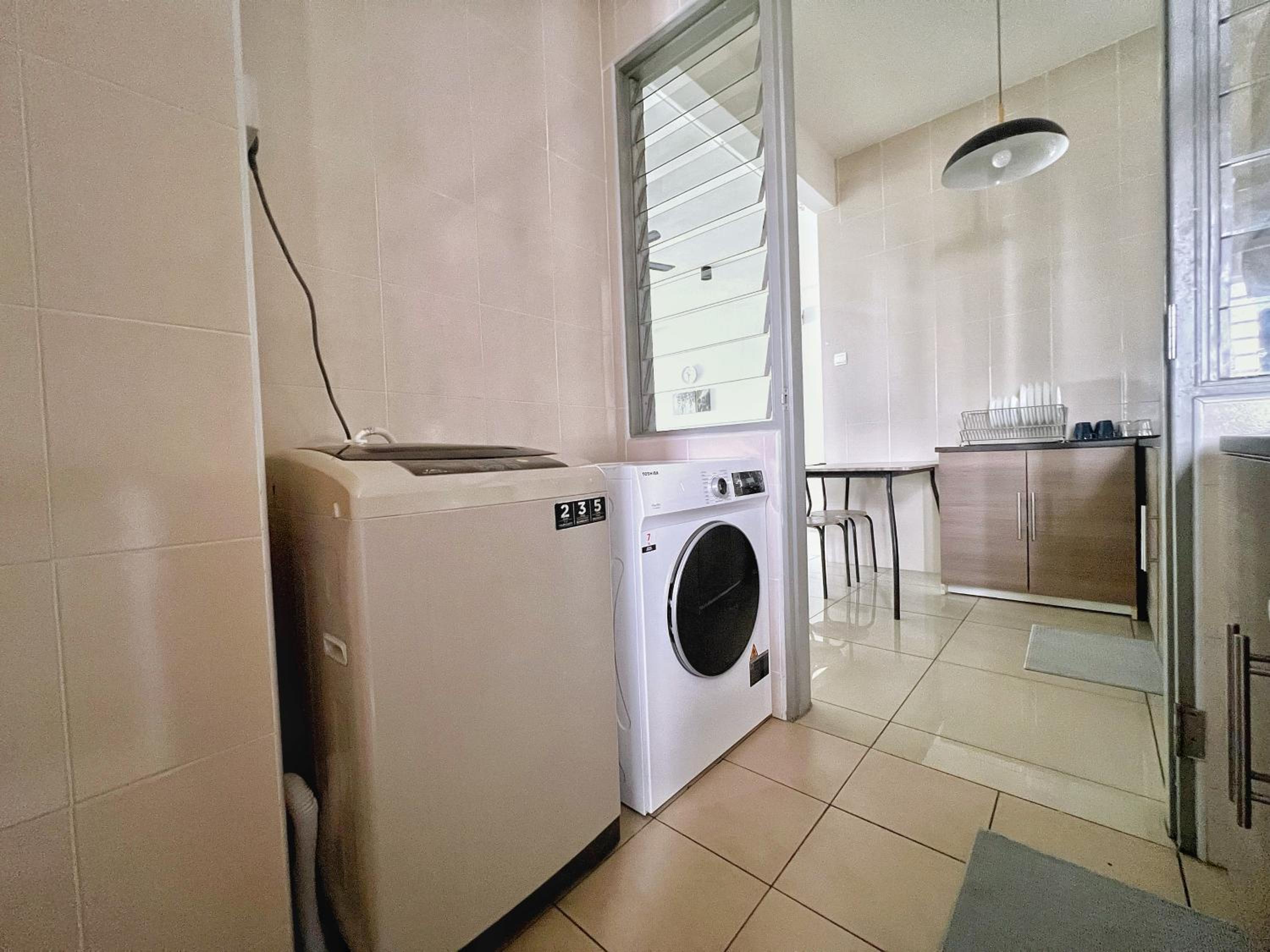 Rafflesia KL Big Family 3BR Condo Near LRT