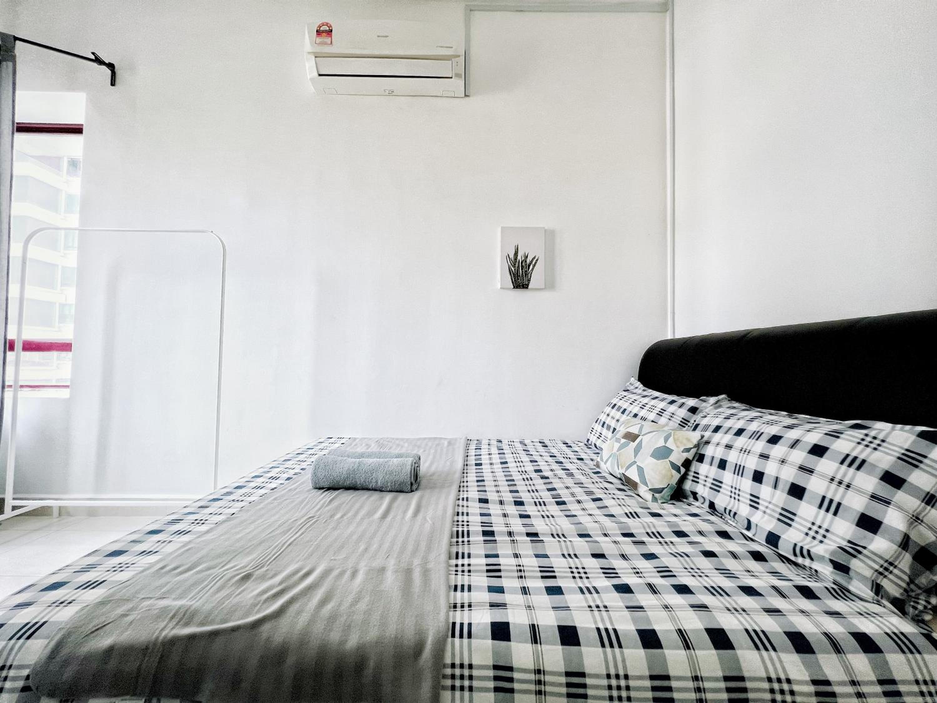 Rafflesia KL Big Family 3BR Condo Near LRT