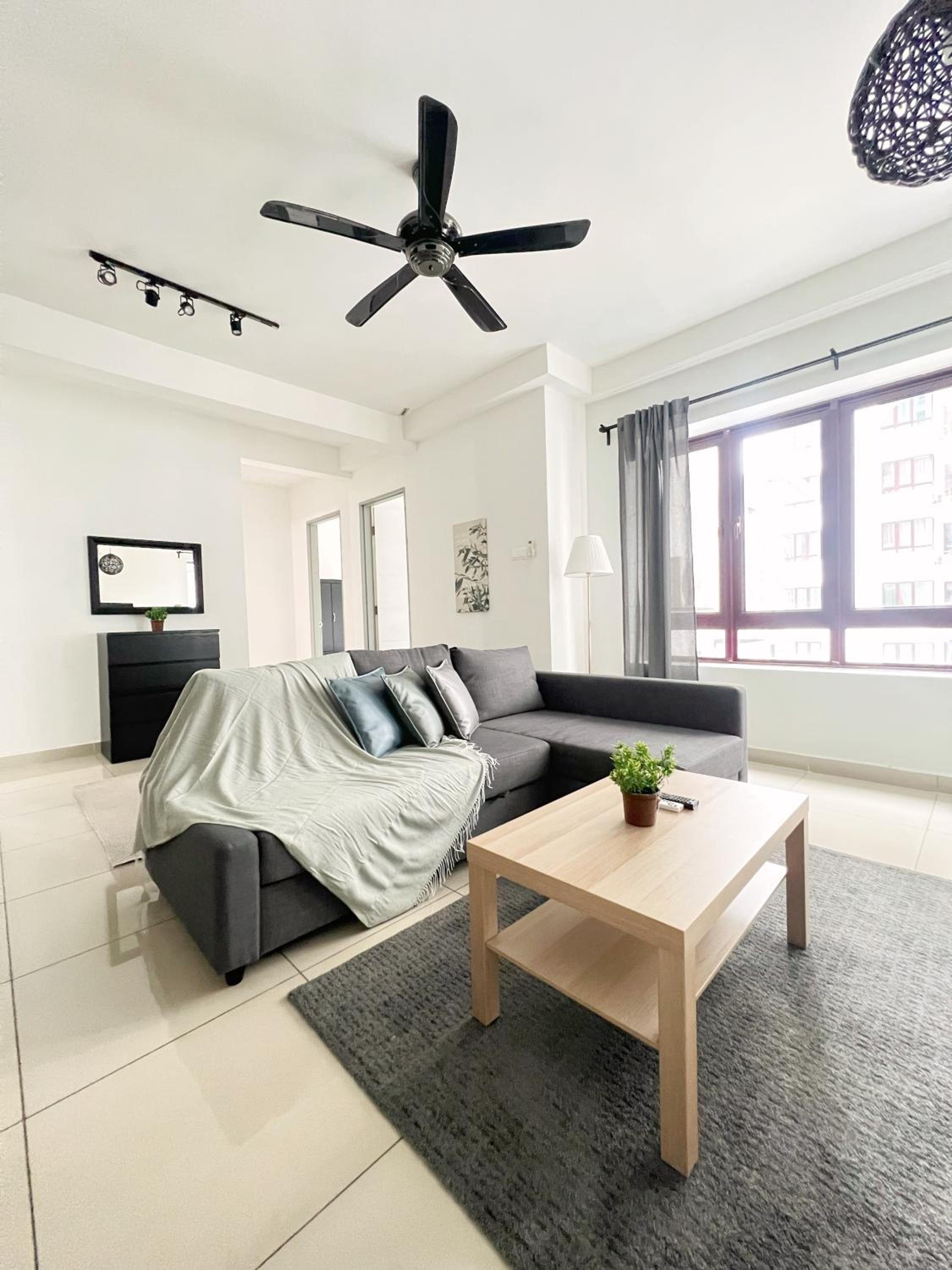 Rafflesia KL Big Family 3BR Condo Near LRT