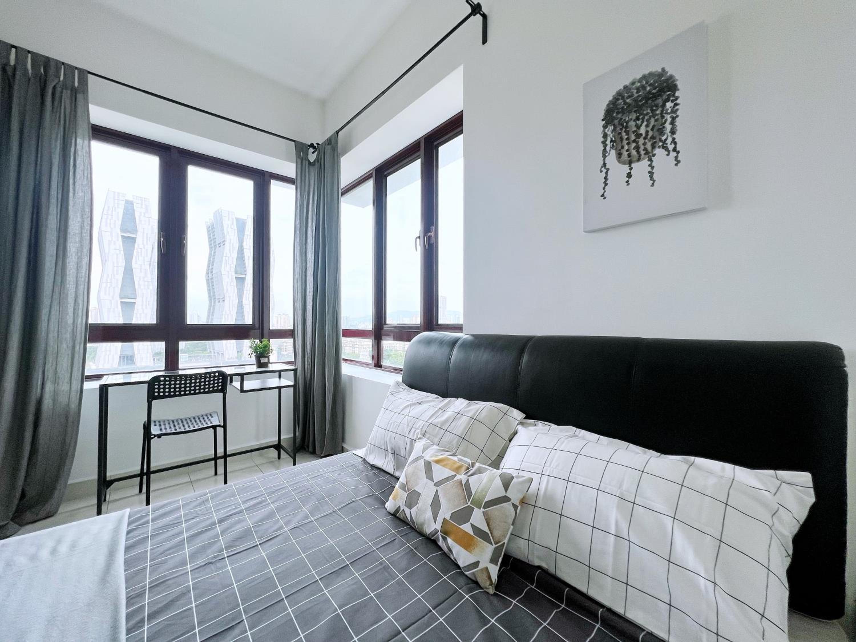 Rafflesia KL Big Family 3BR Condo Near LRT