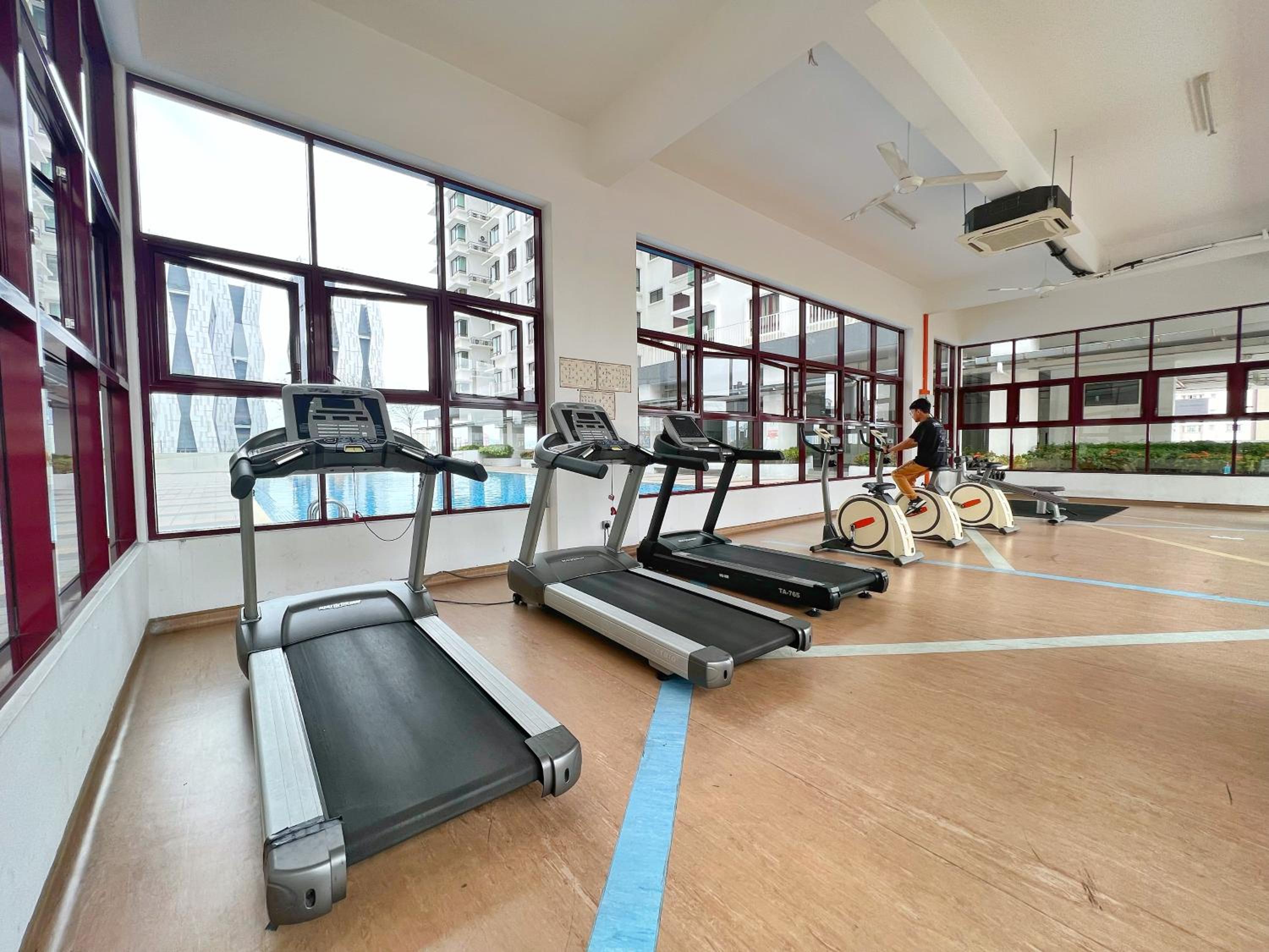 Rafflesia KL Big Family 3BR Condo Near LRT