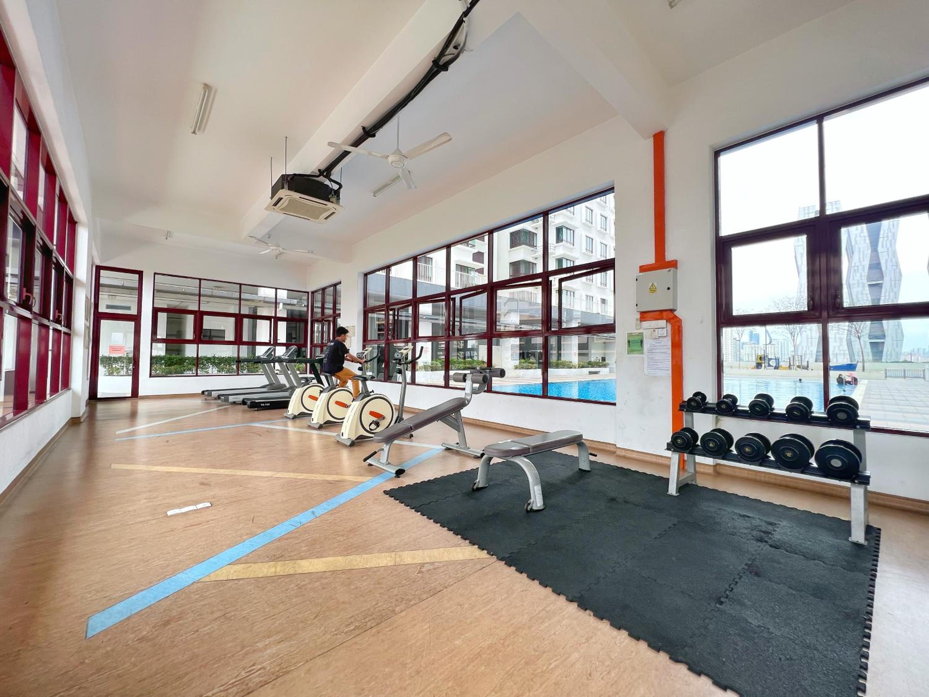 Rafflesia KL Big Family 3BR Condo Near LRT
