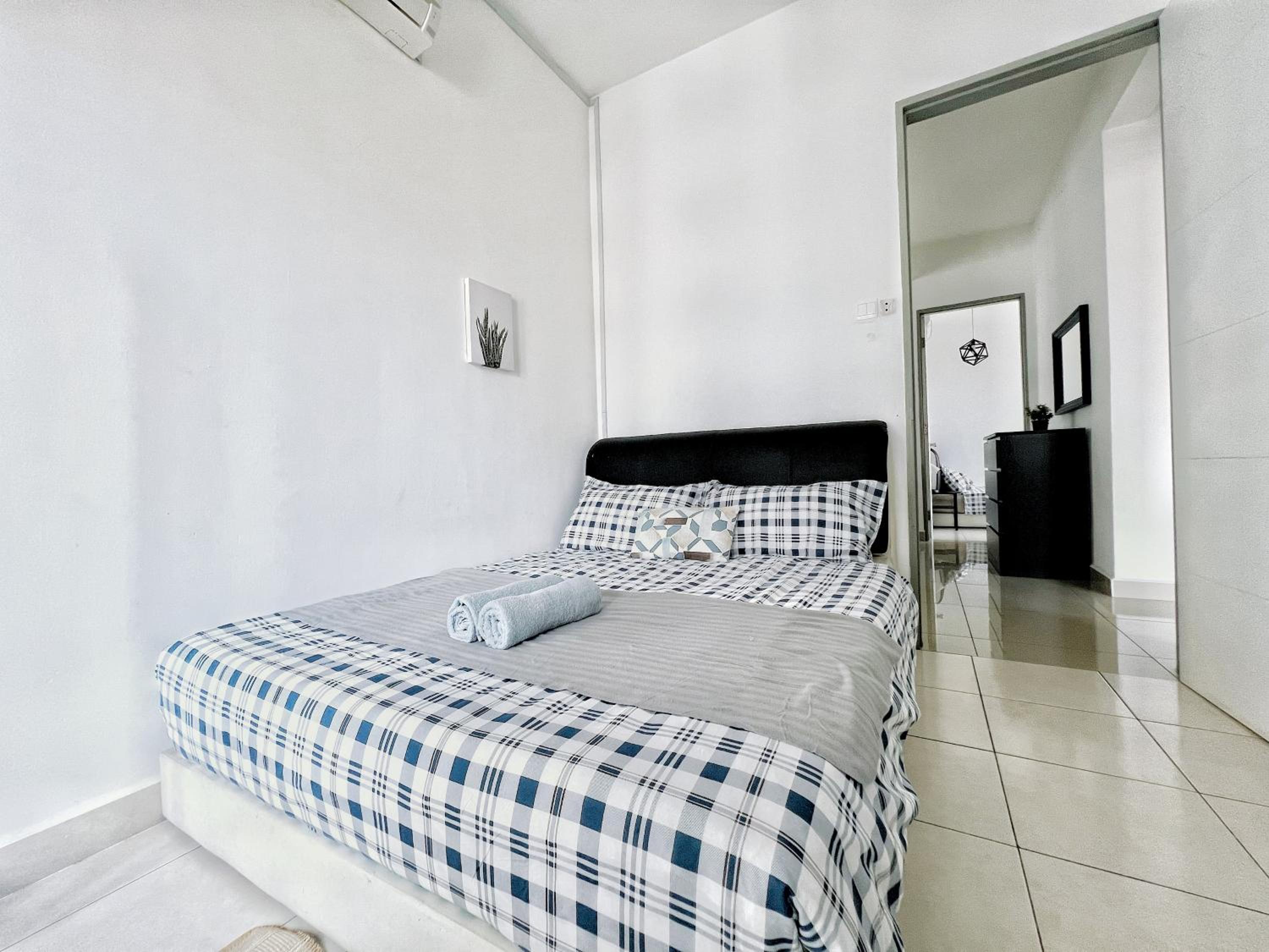 Rafflesia KL Big Family 3BR Condo Near LRT