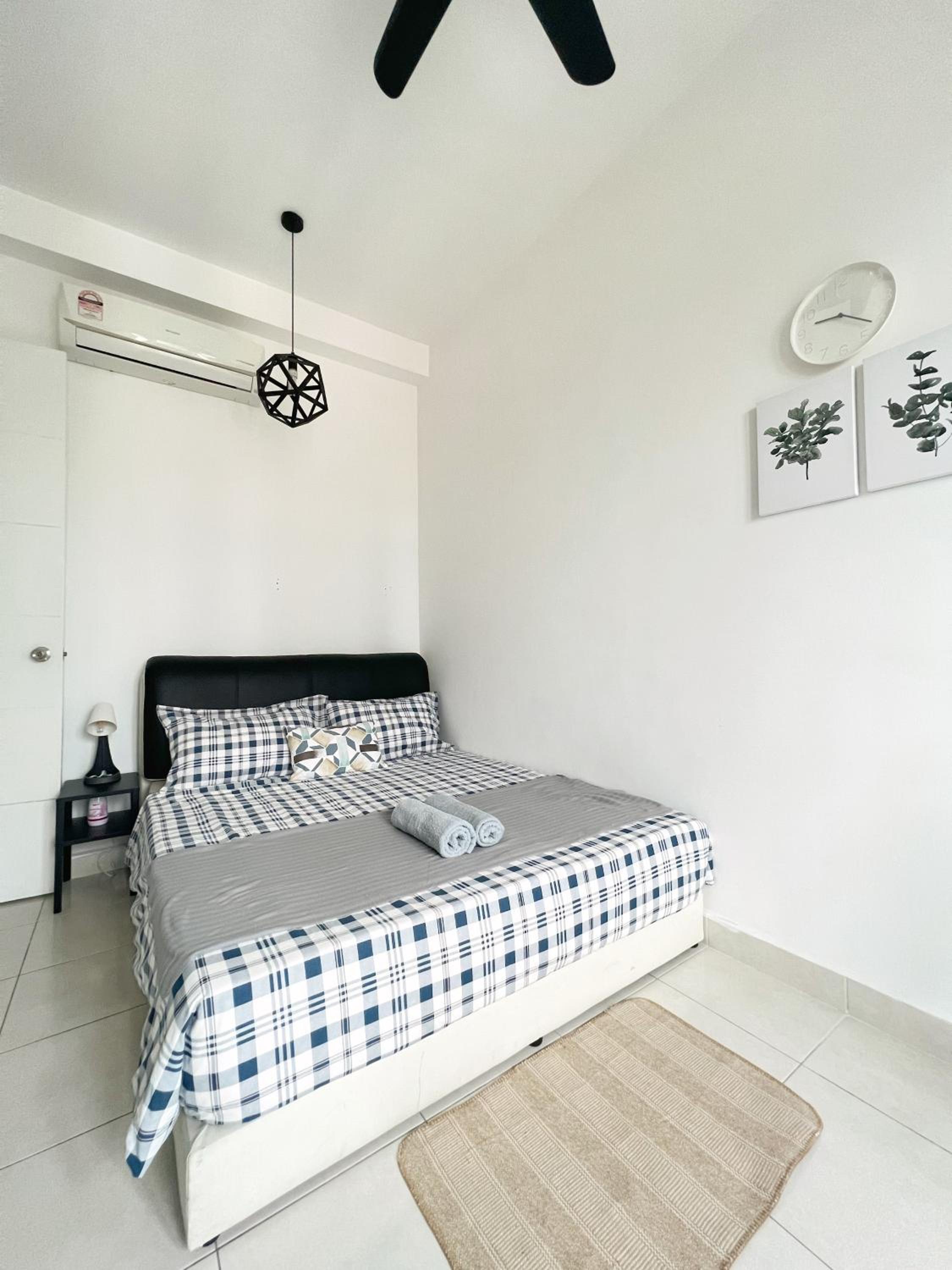 Rafflesia KL Big Family 3BR Condo Near LRT