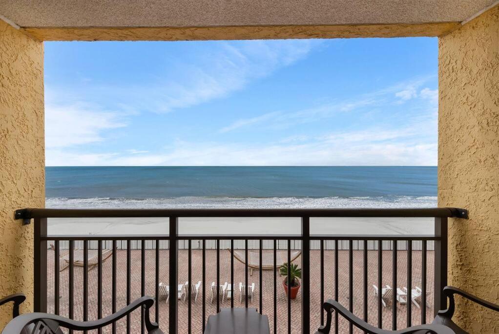Direct Oceanfront Suite, Your Relaxing Getaway! CV 938 view 2