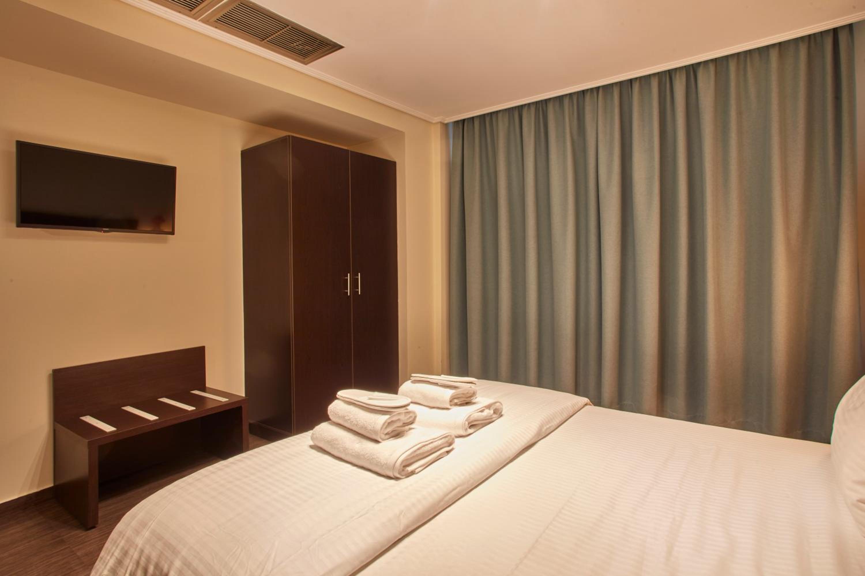 Athens Way Pop Art Hotel