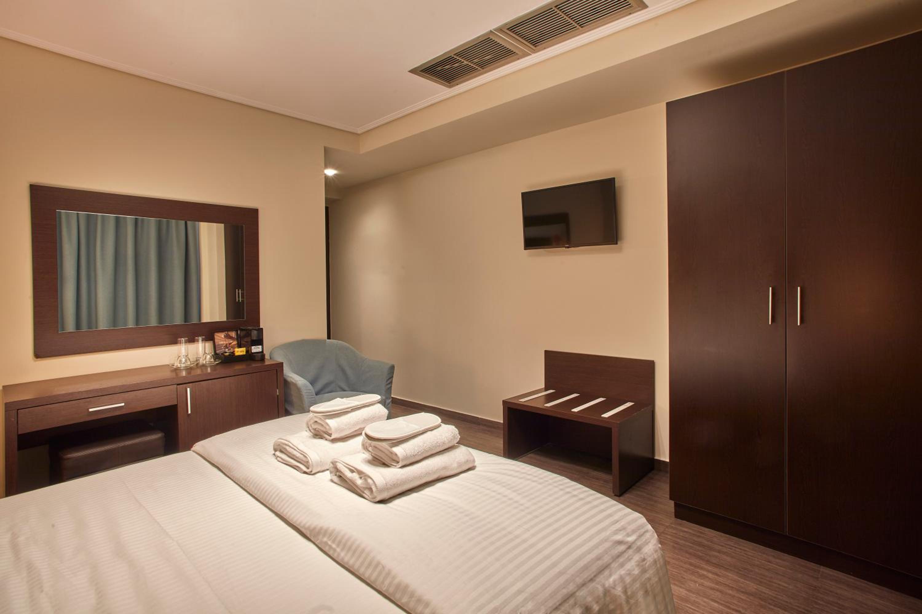 Athens Way Pop Art Hotel