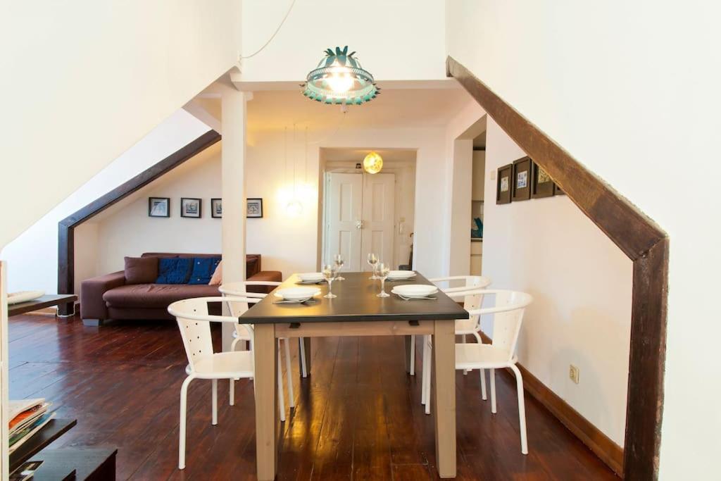 Best location Spacious charming 2 rooms Great Views