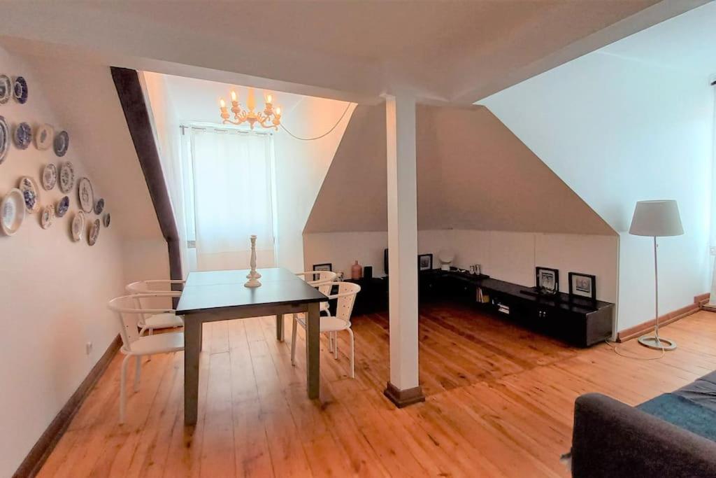 Best location Spacious charming 2 rooms Great Views