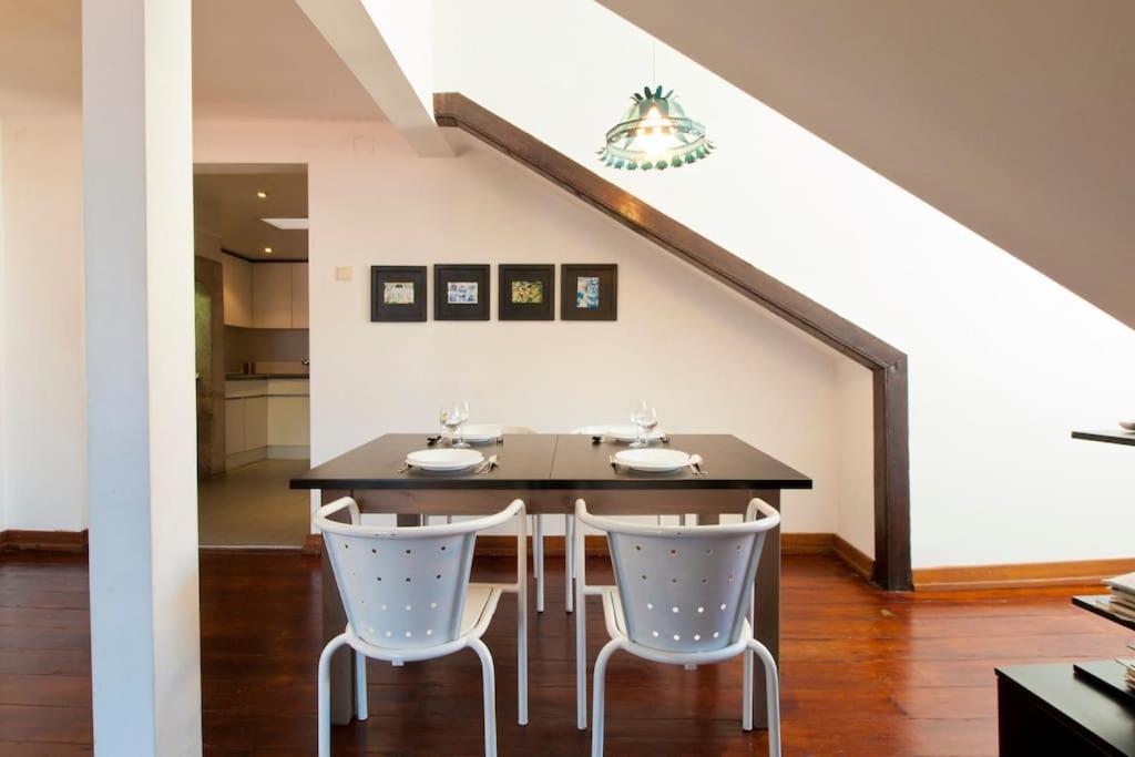 Best location Spacious charming 2 rooms Great Views