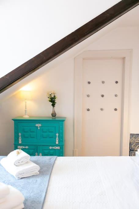 Best location Spacious charming 2 rooms Great Views