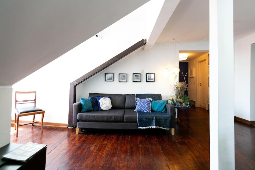 Best location Spacious charming 2 rooms Great Views