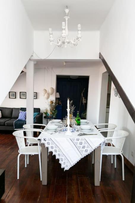 Best location Spacious charming 2 rooms Great Views