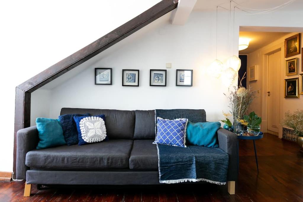 Best location Spacious charming 2 rooms Great Views
