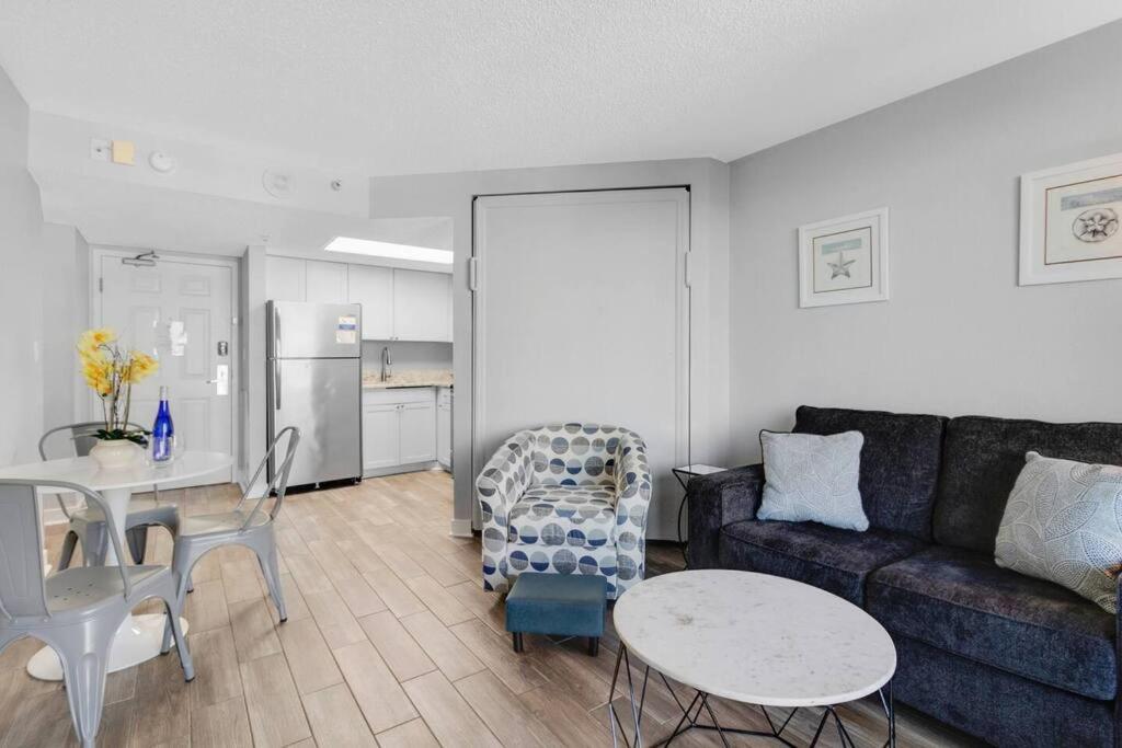 Captivating Coastal Charm - Oceanview Suite! PG 504 view 3