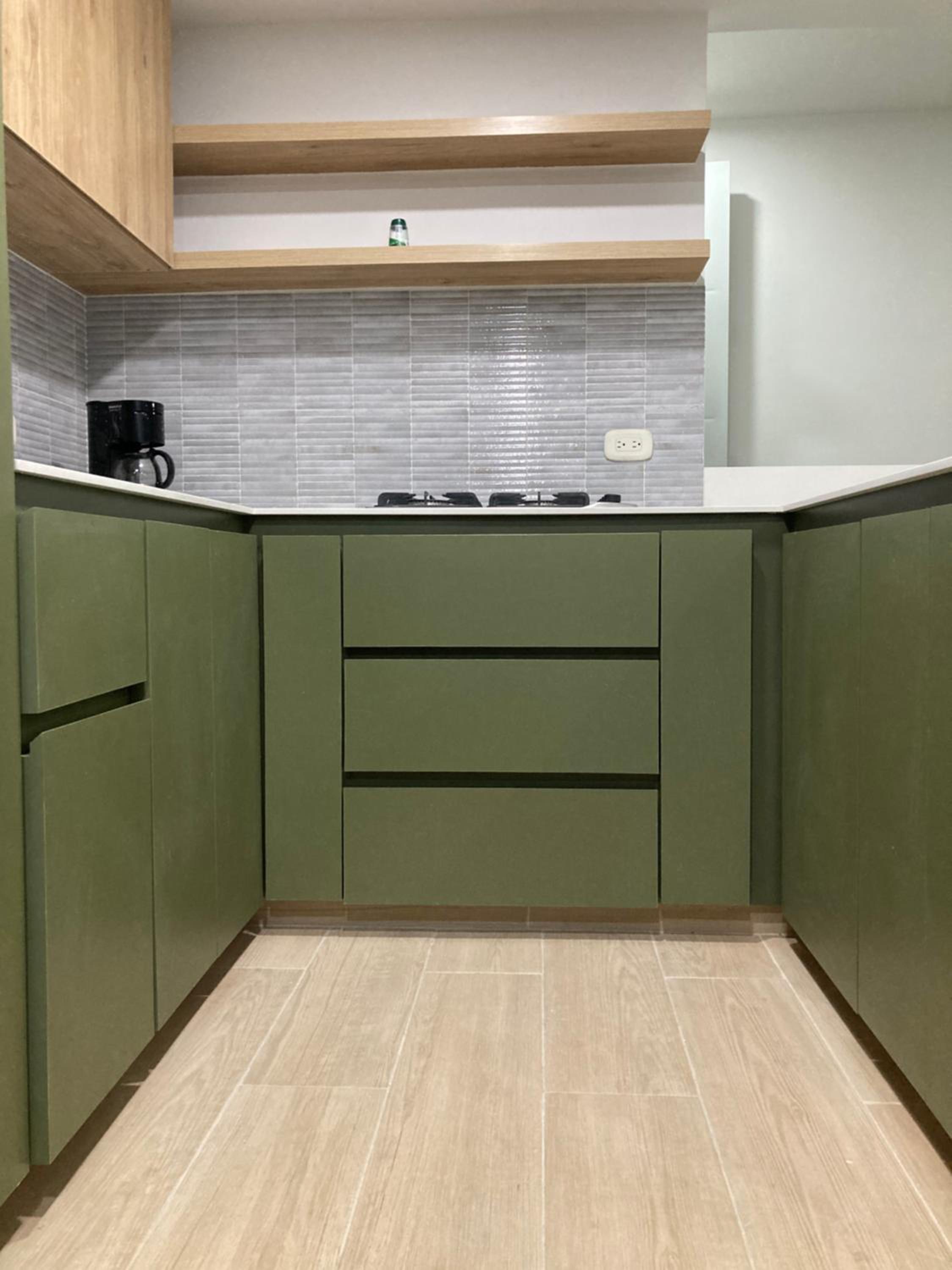 Apartamento 3 hab con parqueadero - Primer piso con piscina, ideal estancias largas y clínicas