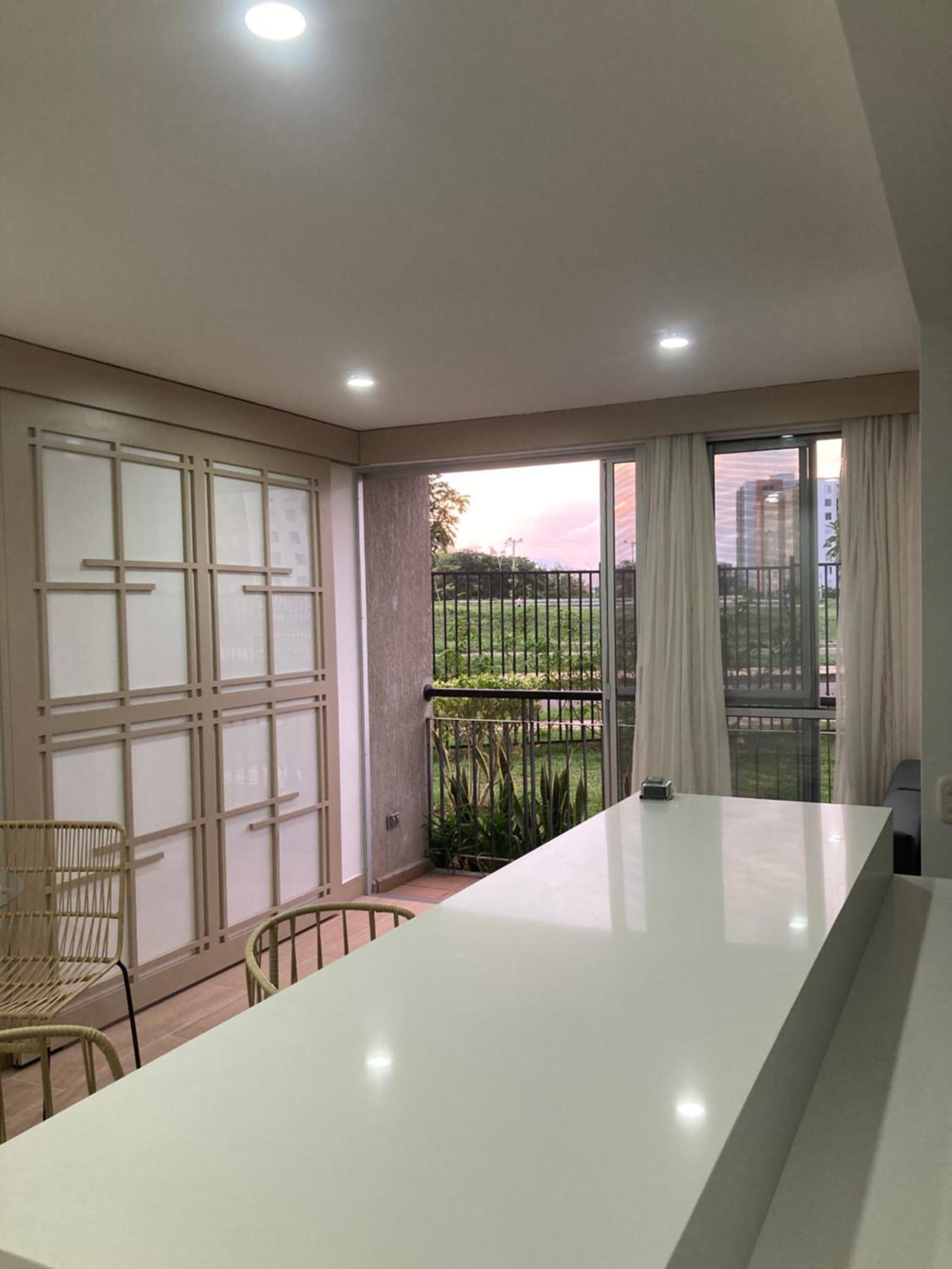 Apartamento 3 hab con parqueadero - Primer piso con piscina, ideal estancias largas y clínicas