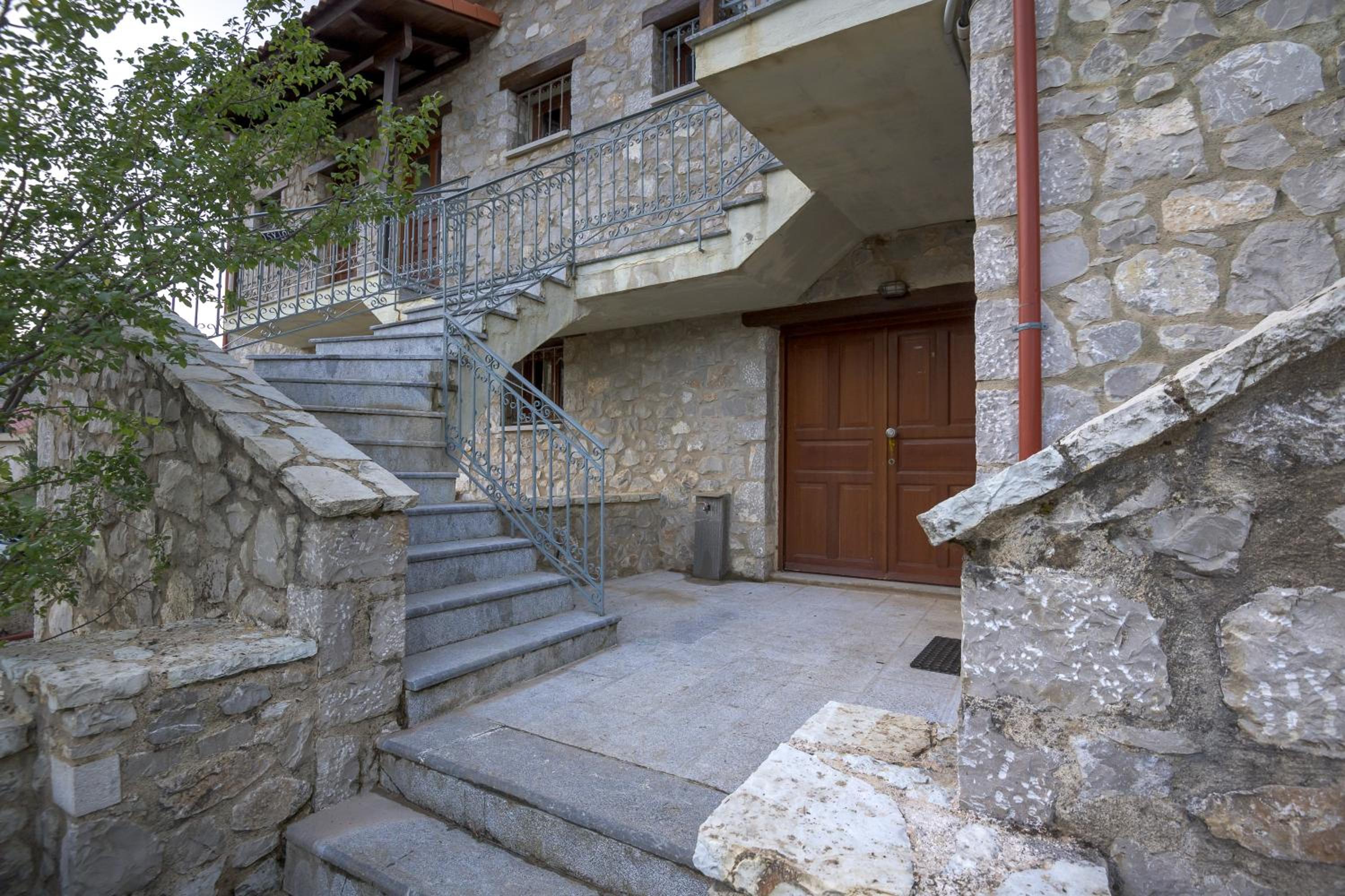 Cosy Loft in Kalyvia Arachovas view 3