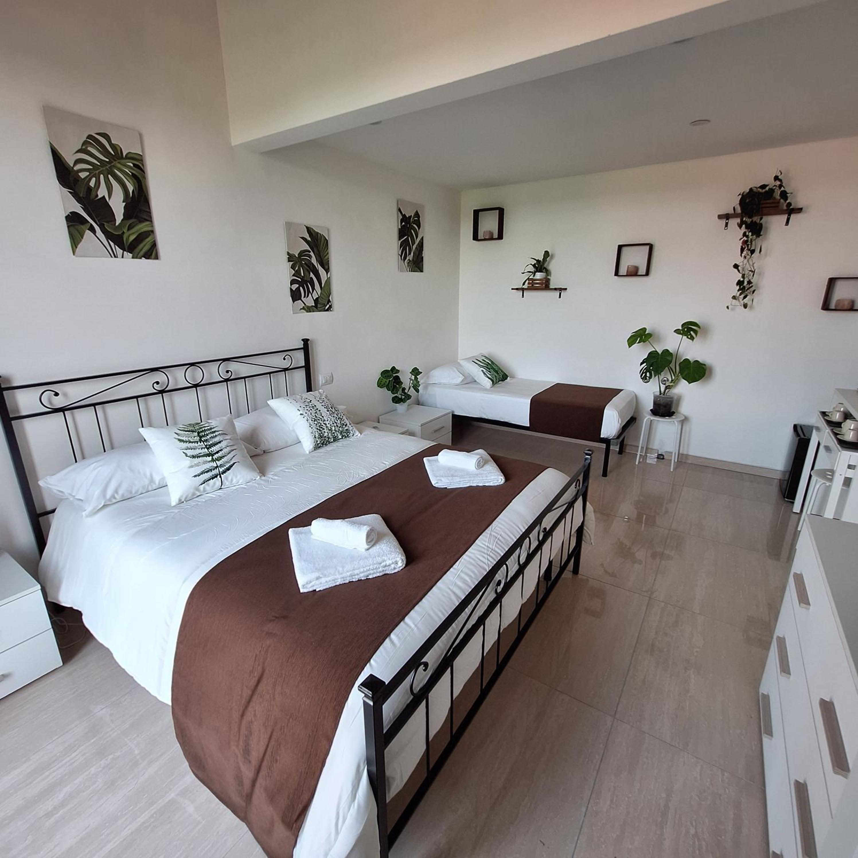 San Vincenzo Rooms