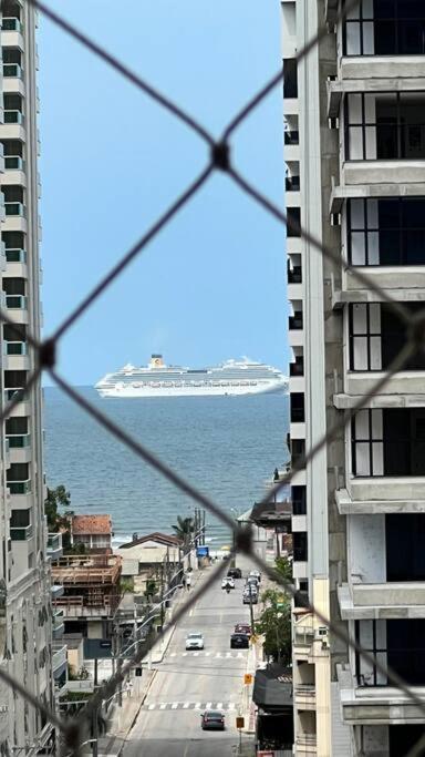 Lindo apto no Pereque de 3 suítes