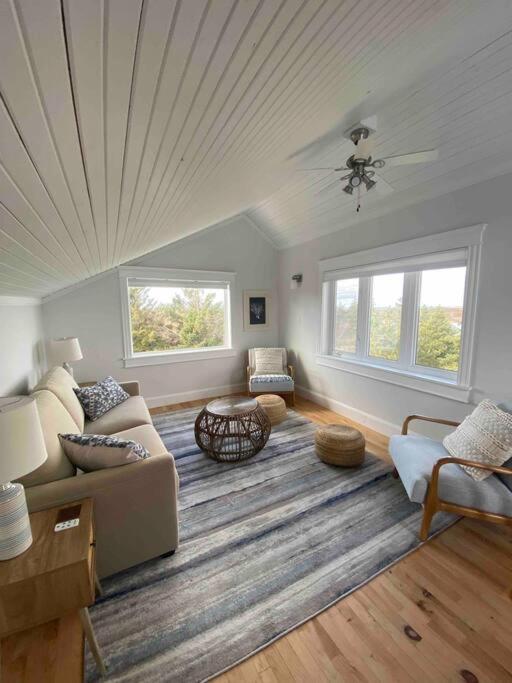 Hidden Dunes Coastal Cottage