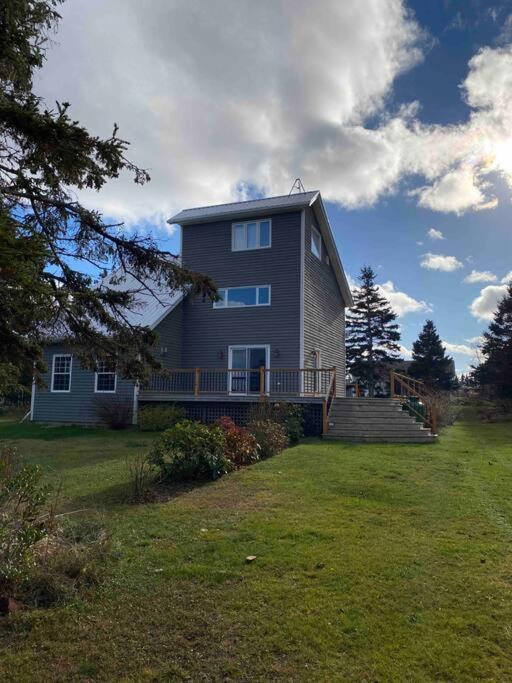 Hidden Dunes Coastal Cottage