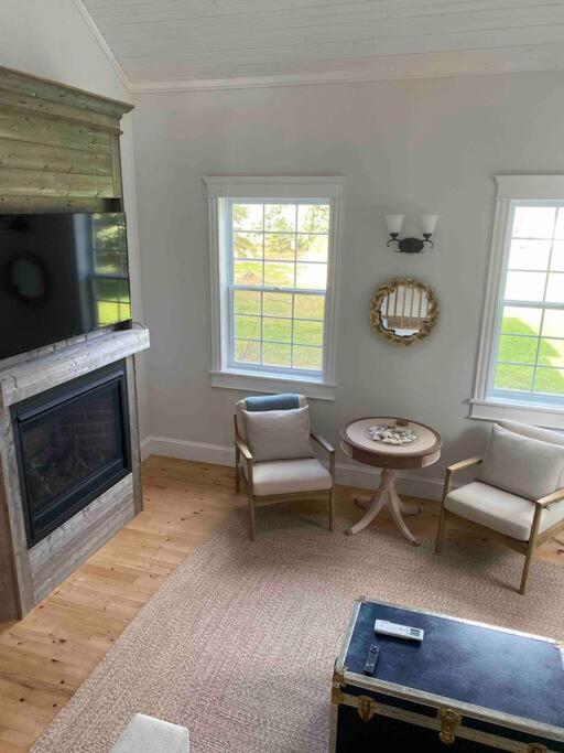 Hidden Dunes Coastal Cottage