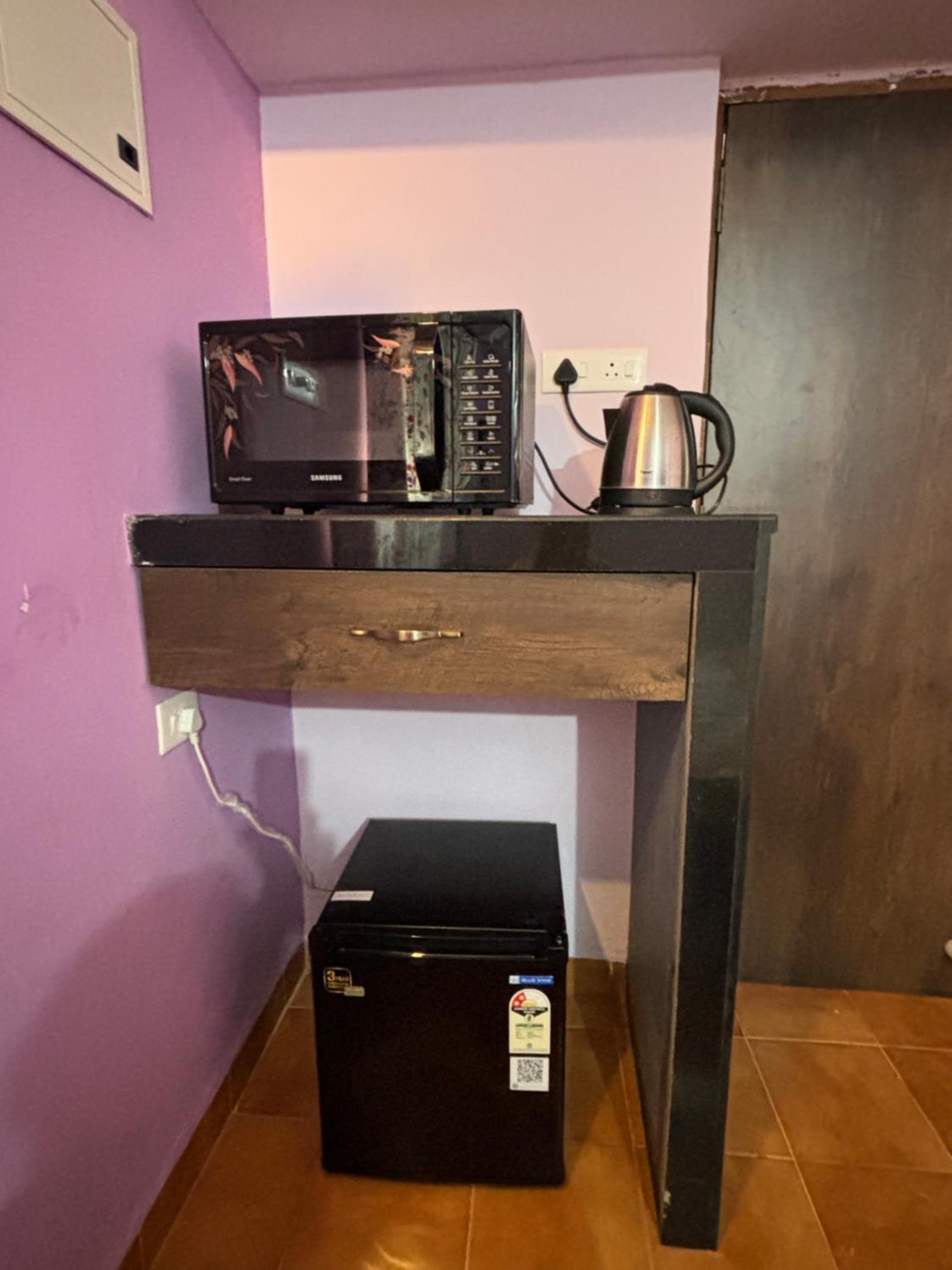 Angelina guest house, Anjuna Beach Road