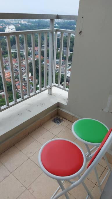 PaRes Apt 2BR Unit 2 by eRJe view 2
