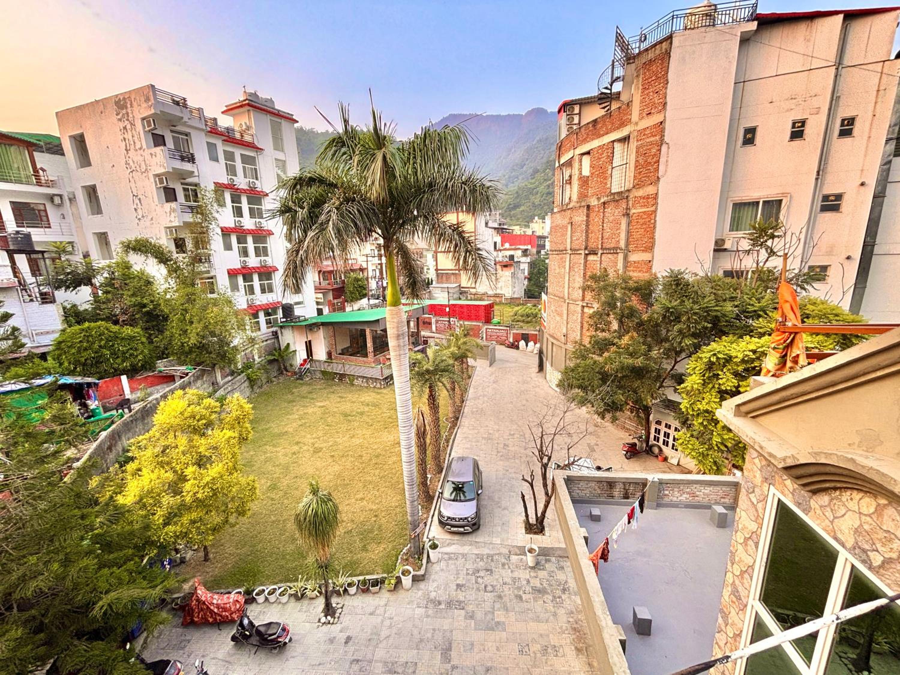 Sailani Lostels