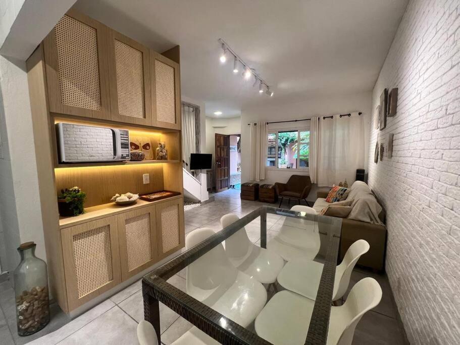 Casa em Praia de Tabatinga Ubatuba Caragua